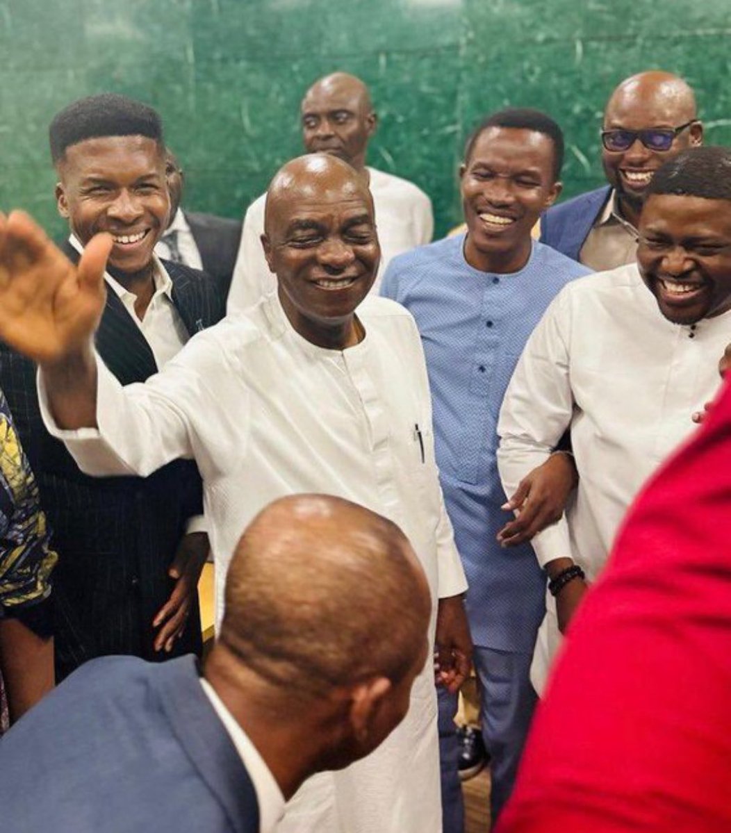 Chris.Wagz tweet media