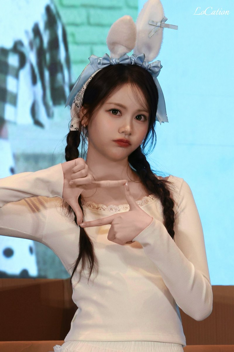 LoCation tweet media