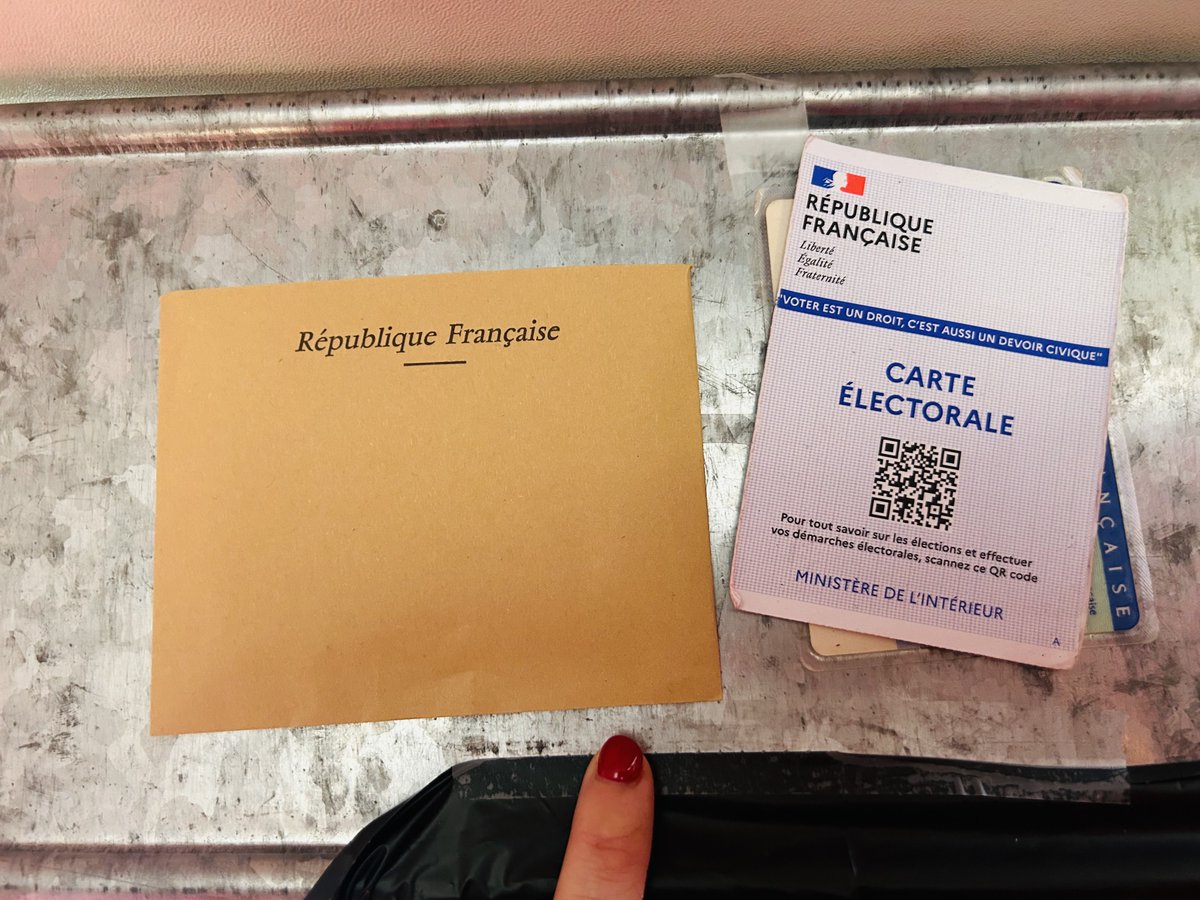 La Justicière Masquée ن 🇫🇷 tweet media