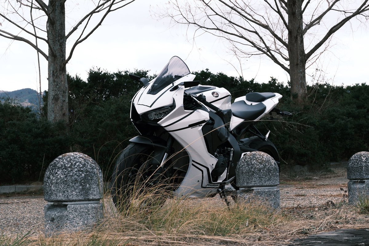 3O2uh's tweet photo. cbr1000rr sc77 https://t.co/GDwCu2cZ9a