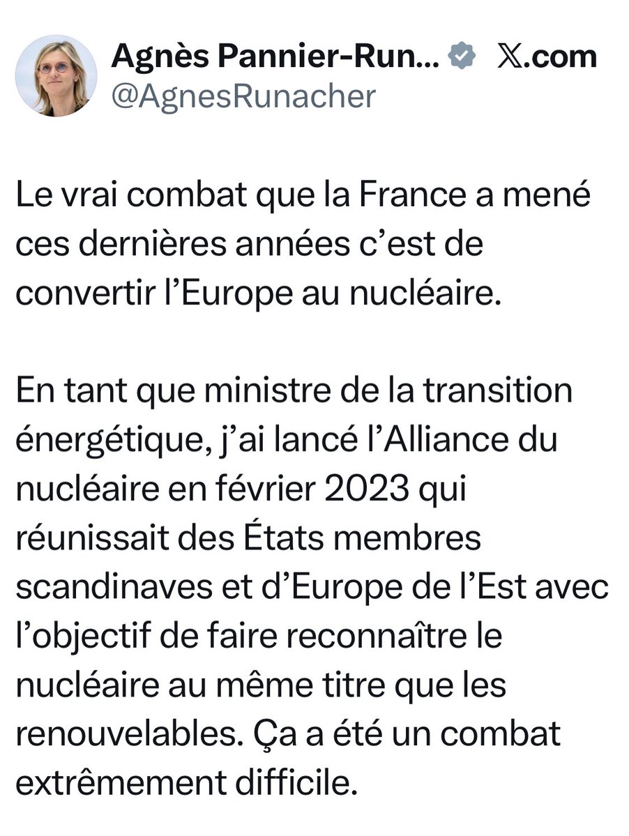 Ce qui est génial (et terrifiant) avec les marionnettes macronistes, c’est qu’elles sont capables de tenir un discours pendant 9 ans, puis, sur un simple ordre venant d’en haut, prétendre qu’elles ont toujours fait et promu l’exact inverse.
Cette servilité absolue est fascinante.