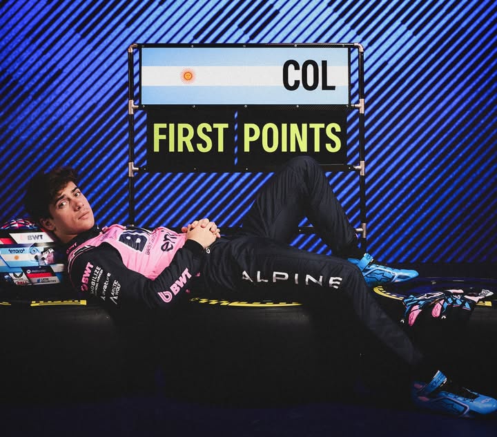 Franco: que tengo que hacer para que me lleven a ver a punch??

alpine: puntos.

Franco: