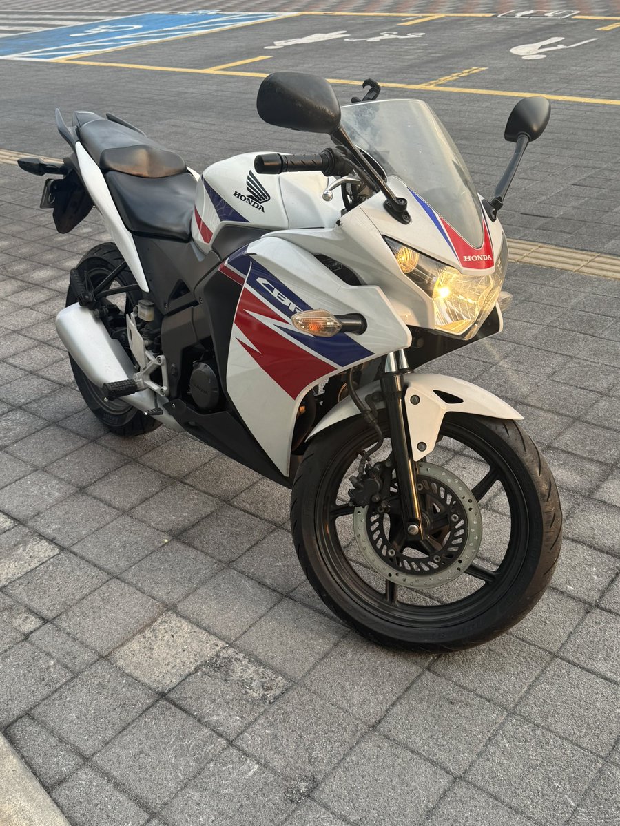 _Cappuccino124's tweet photo. Honda CBR125R 2013
#honda #ホンダ #CBR #jc50 https://t.co/XGArCMxmXv