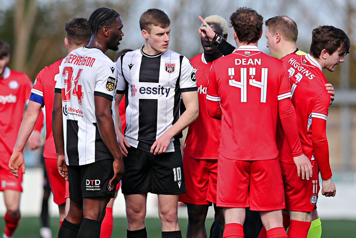 Eado (photo) tweet media