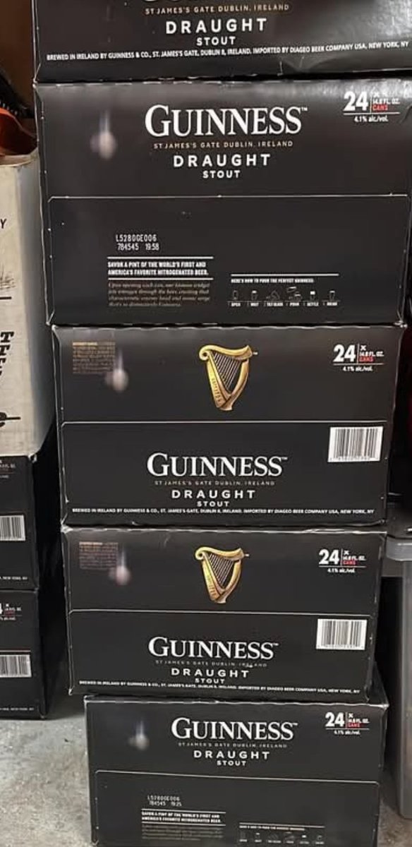 BarneySimon's tweet image. #Guinness #WeekendsRock
