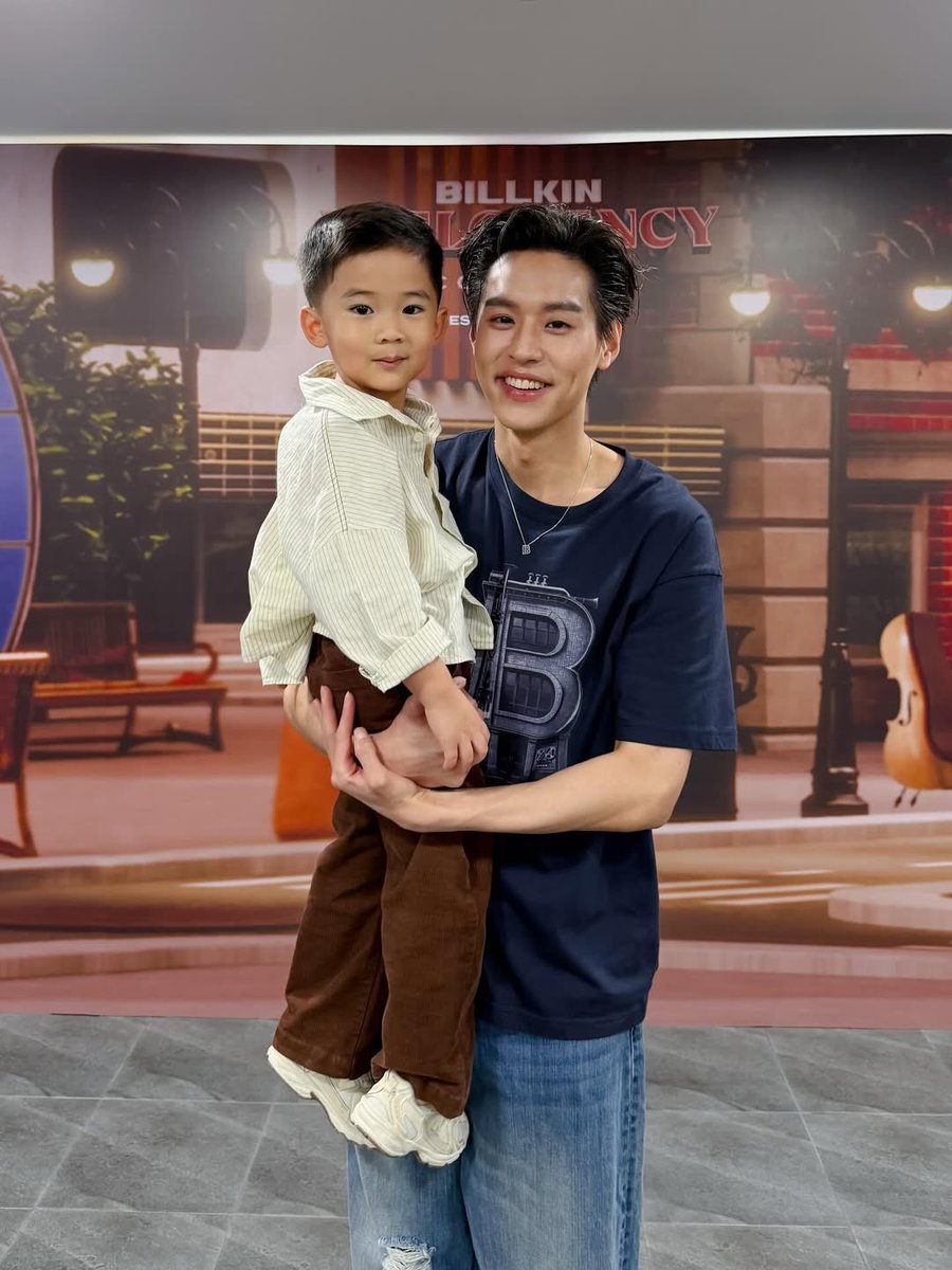 daddy
ปะป๊า
ayah
パパ
papi
vader
baba
पापा
……Show more