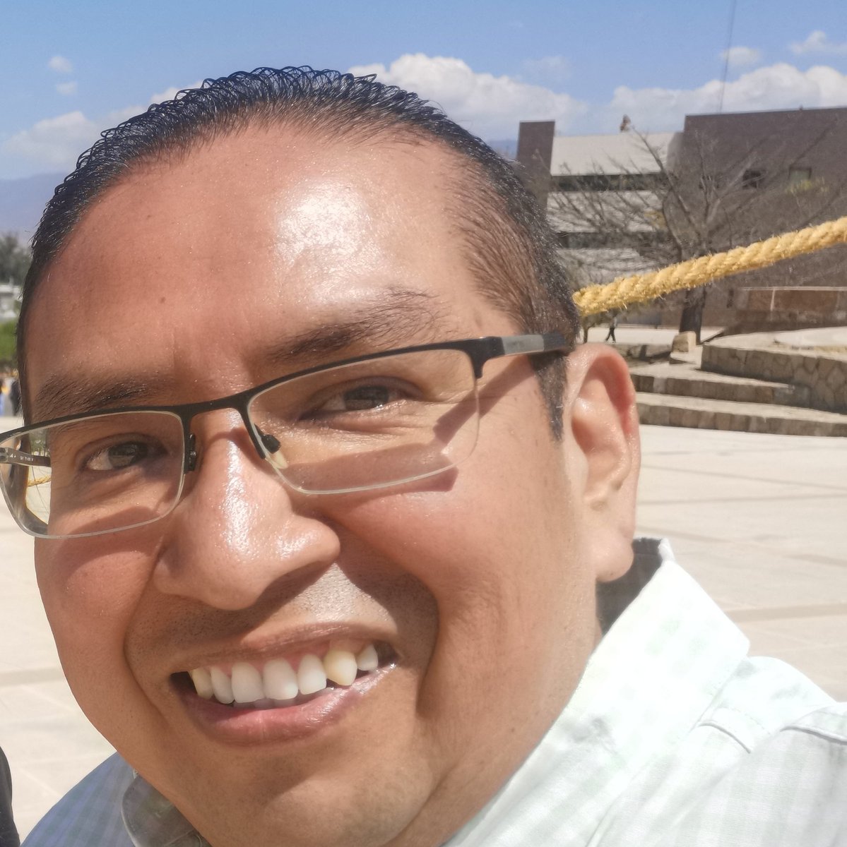 9803LUIS's tweet photo. #NuevaFotoDePerfil https://t.co/ArTGdLBHkK