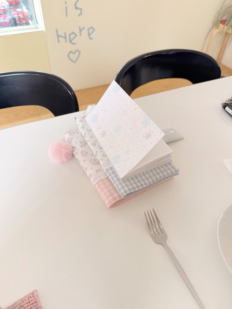 윤 tweet media