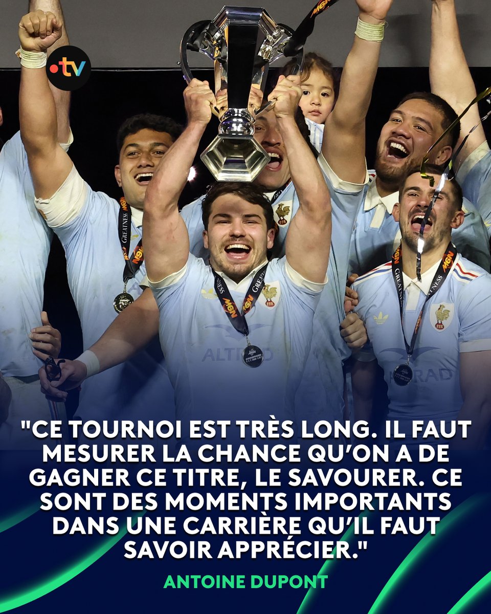 francetvsport's tweet photo. 🏉 #GreatnessM6N | 🗣️ " Il faut mesurer la chance qu’on a de gagner ce titre "

🇫🇷 En conférence de presse, Antoine Dupont est revenu sur le sacre d’hier après la victoire contre l’Angleterre, un titre "qu’il faut savoir apprécier." https://t.co/ldxMH8UQig