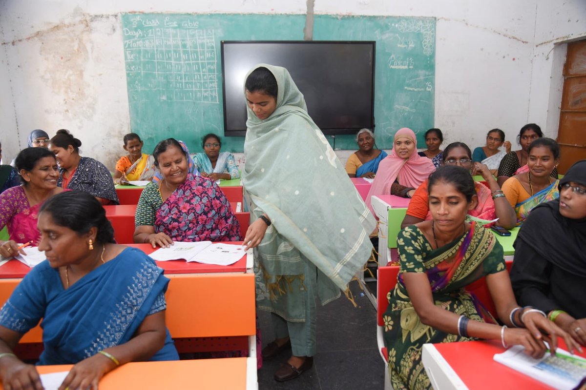 Guntur Collector tweet media