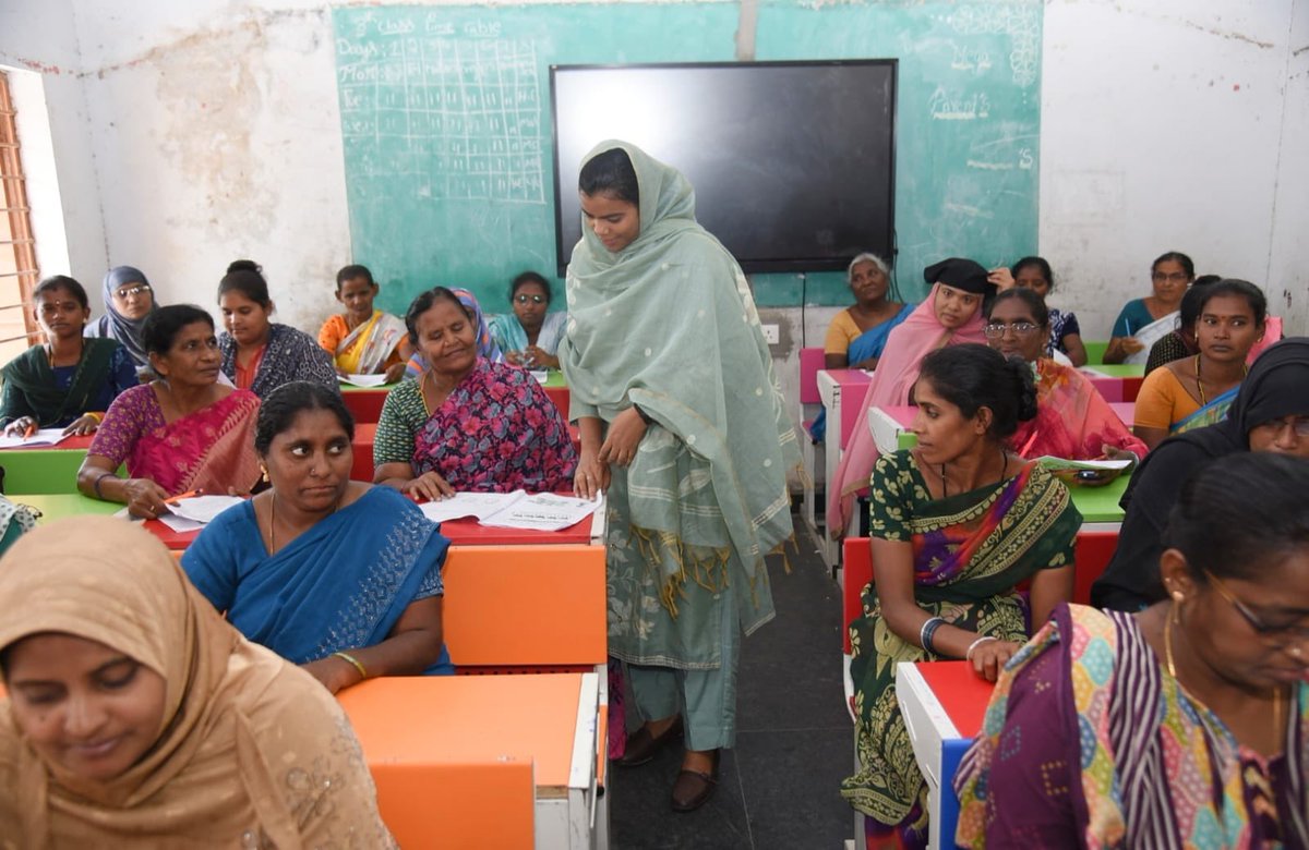 Guntur Collector tweet media