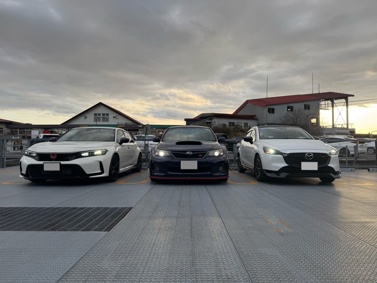 BrellaKasa's tweet photo. 久しぶりに友人と筑波山までドライブ🚗
これから帰るぞー！ https://t.co/ZndnxwGWCB