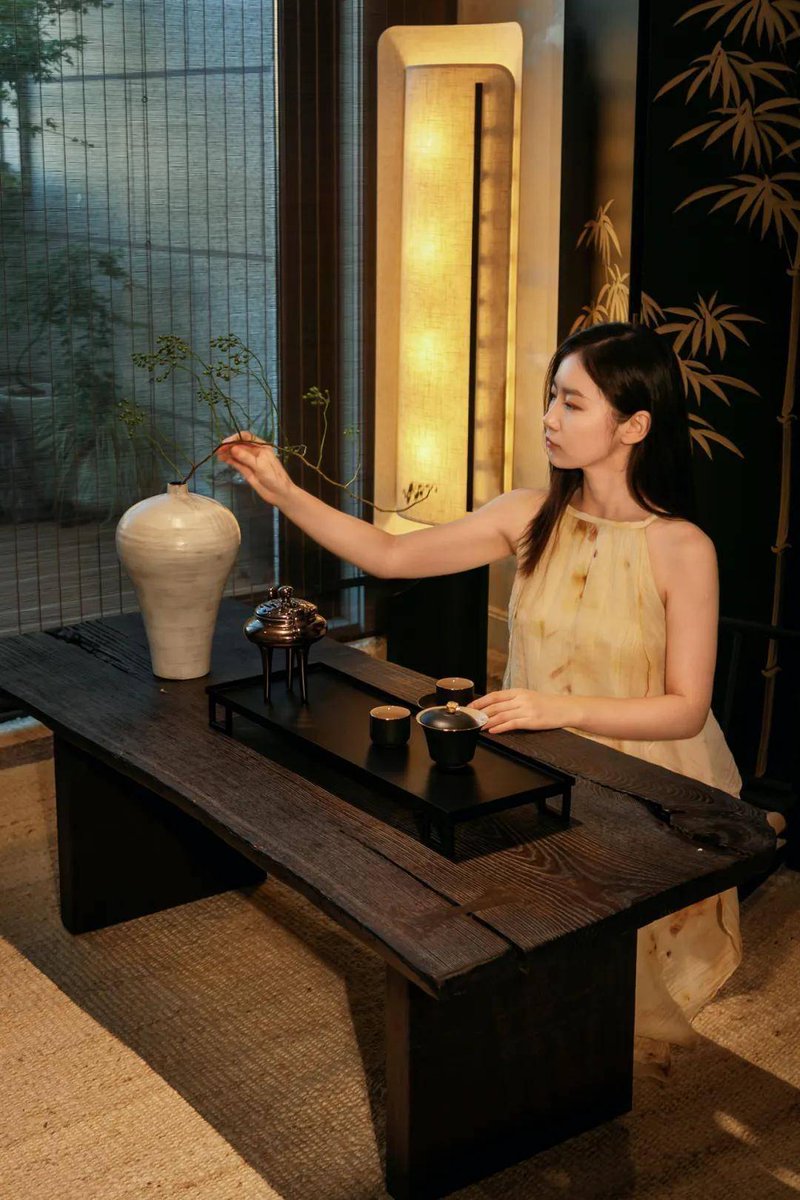 Polly King tweet media