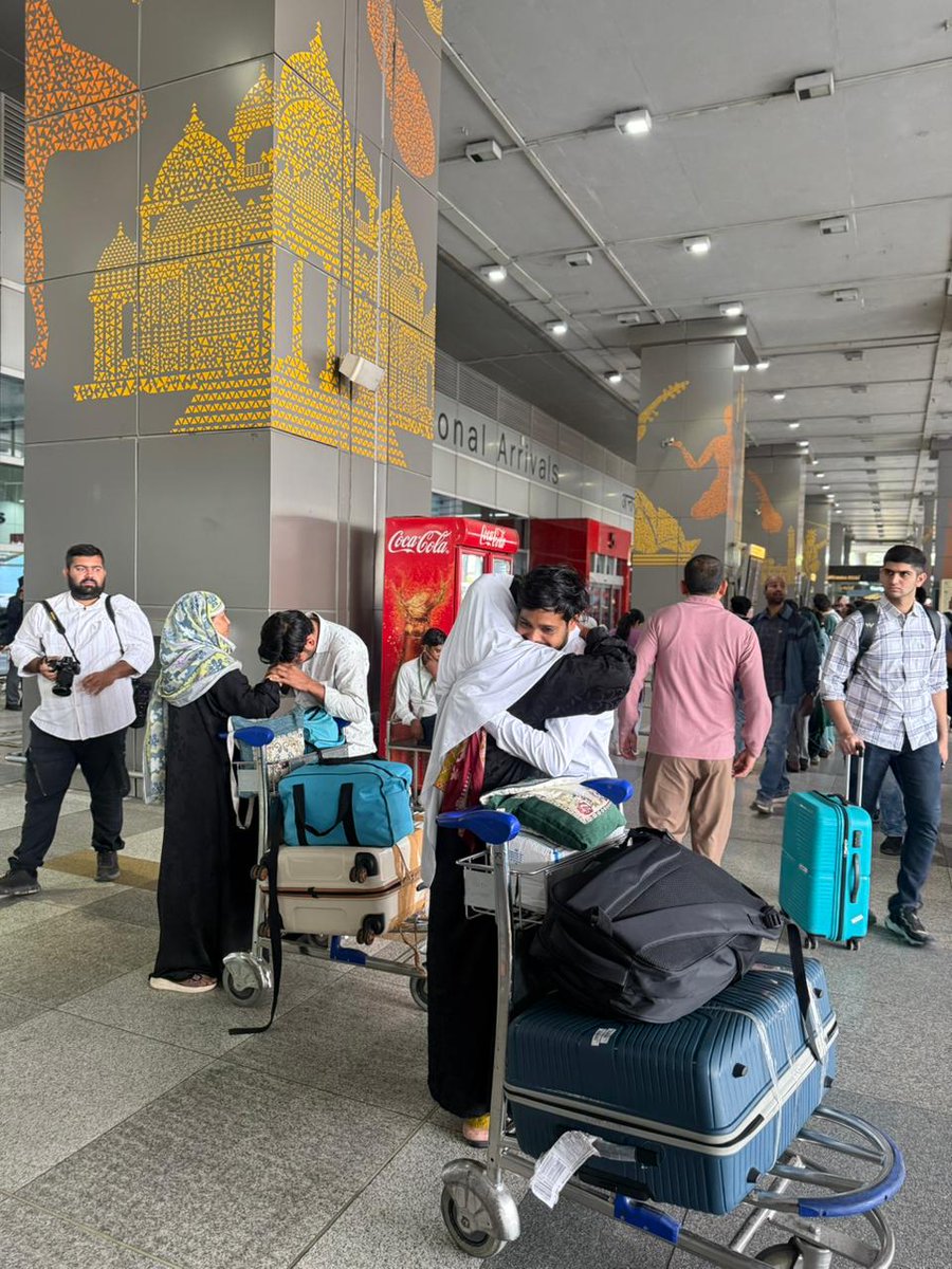GulistanNewsTV's tweet image. First Batch of Over 70 Indian Students Evacuated from War-Torn Iran Lands in Delhi as Repatriation Begins: JKSA

@JKSTUDENTSASSO

#IndianStudents #IranConflict #StudentEvacuation #JKSA #Repatriation #DelhiAirport #WarZoneEvacuation #JammuKashmirStudents #IndiaNews #BreakingNews