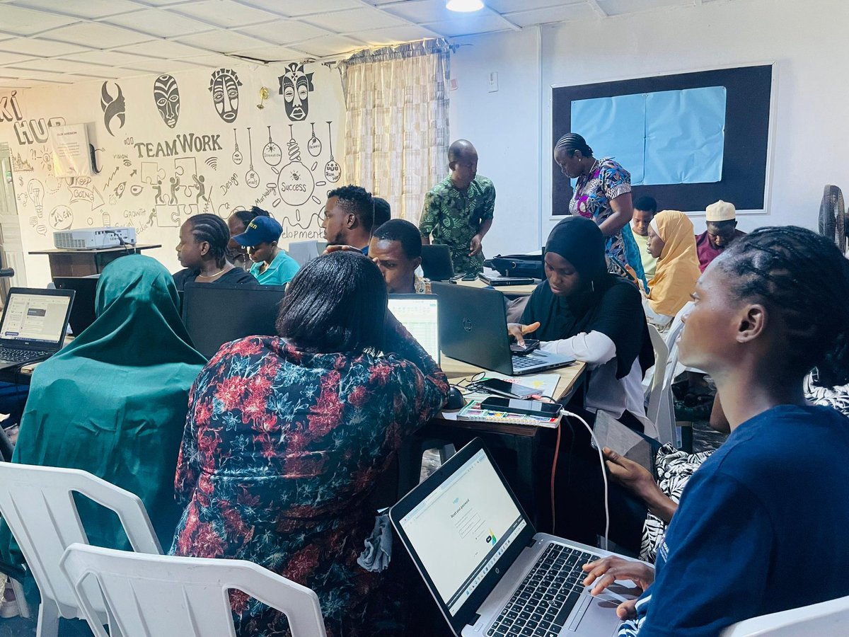 Brain Builders I.T Firm tweet media