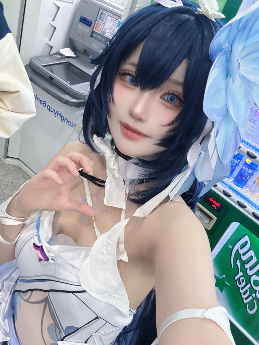 미우뮤 miumyu tweet media