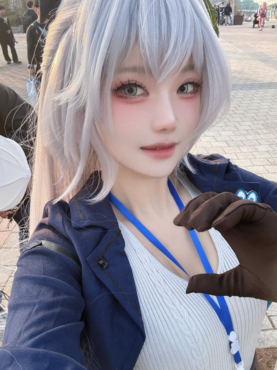 미우뮤 miumyu tweet media