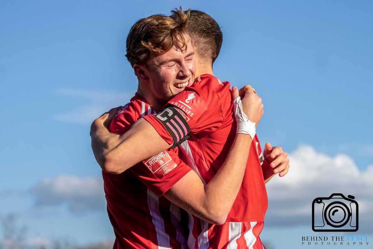 Behind The Fence Photography tweet media