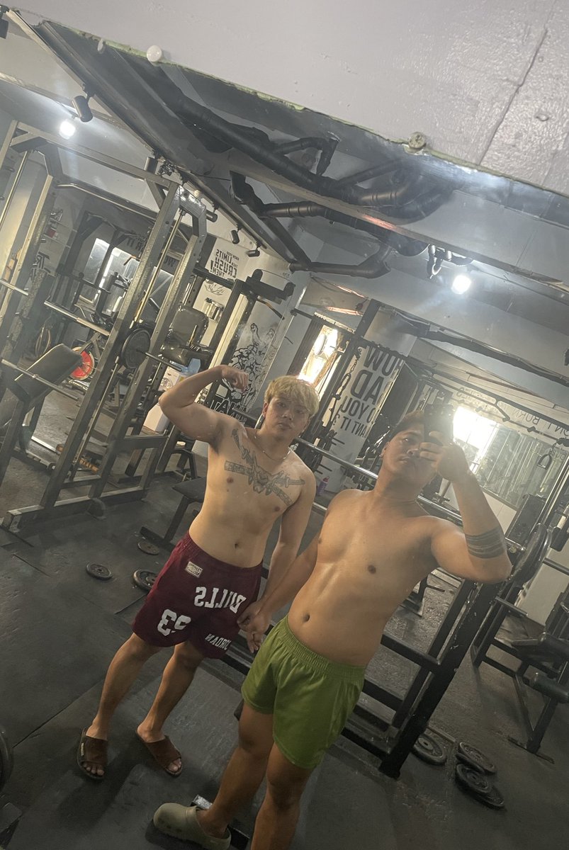 archie8868111's tweet photo. papawis sa malamig na panahon ! 
-twin massage kaya ? 💦🫣 @RicoR2576 

Dm nalang po or msg. nyo ko 😊
-09975823797

@Radiance_banawe @RSpampanga 
@simplyme101486 @SoulAlter17 @YourCritReview @Nick_Oooh https://t.co/xEtwrxiMwK