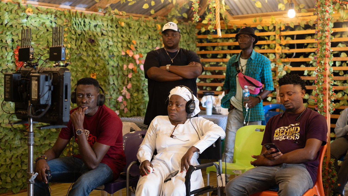 funkeakindele's tweet photo. Sunday vibes! 😊 
Prayer and hard work truly pay off! Don't lose sight of your goals, FANmily! If you haven't seen BEHIND THE SCENES yet, you're missing out! Still showing in cinemas nationwide, go watch it with the whole crew! 
#behindthescenes 
#AfunkeAkindeleNetworkProduction https://t.co/TCxkJ2yfdK