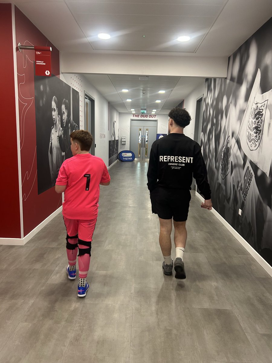 CordyRuth's tweet photo. EFL national finals day at St George’s Park, what a place. 54 teams, Cardiff City U10s reach the final 4 losing in the semis. Unbelievable achievement. Keep going boys🤩 https://t.co/W5Xq1rs8sG