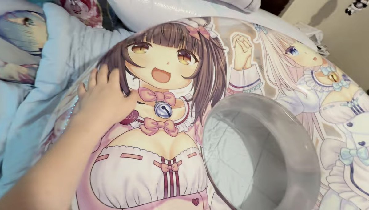 NyxInflatables tweet media