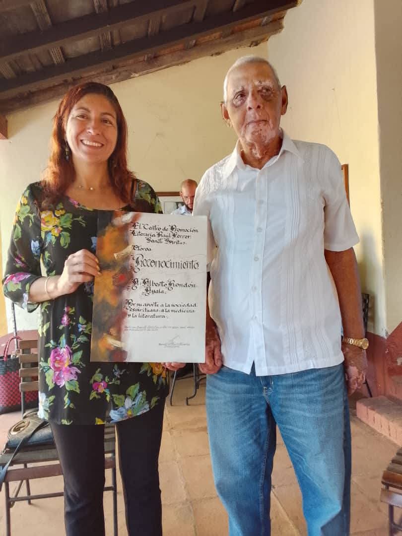 El Centro de Promoción Literaria Raúl Ferrer invitó a su espacio “Soy del Yayabo” al Dr. Alberto Rondón Ayala, quien ha realizado varias especialidades médicas y es reconocido por ser uno de los mejores oncólogos de la provincia y del país. <a href="/hpsscc/">Hospital General Provincial S.S Camilo Cienfuegos</a> 
#SanctiSpíritusEnMarcha