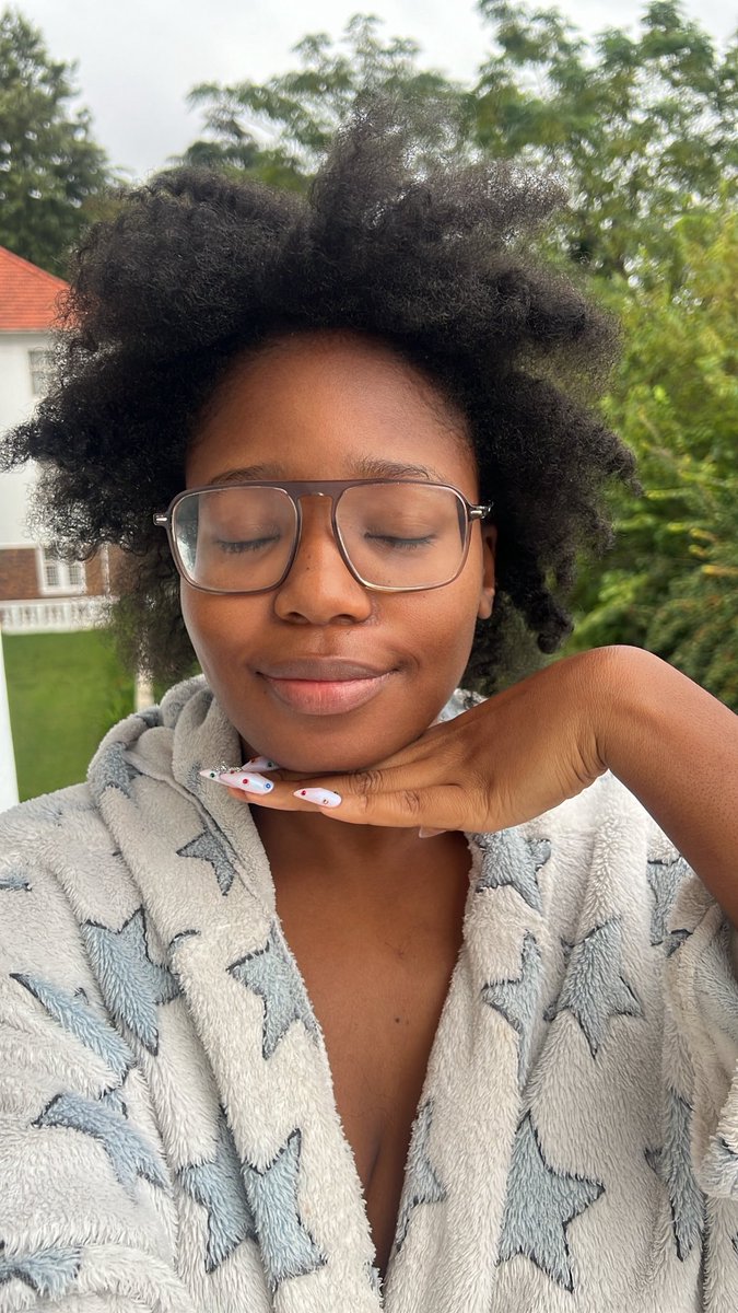 LucilleSlade tweet media