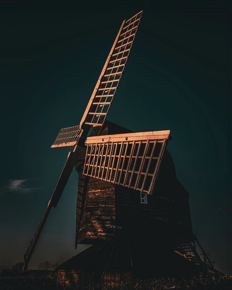 SheClicks tweet media