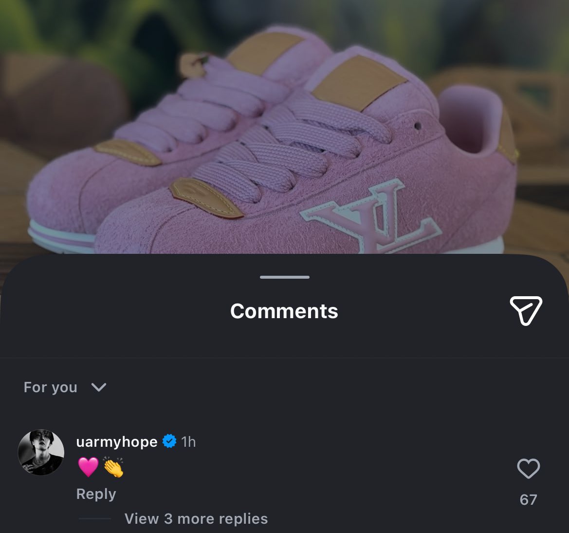 hobi commented 🩷