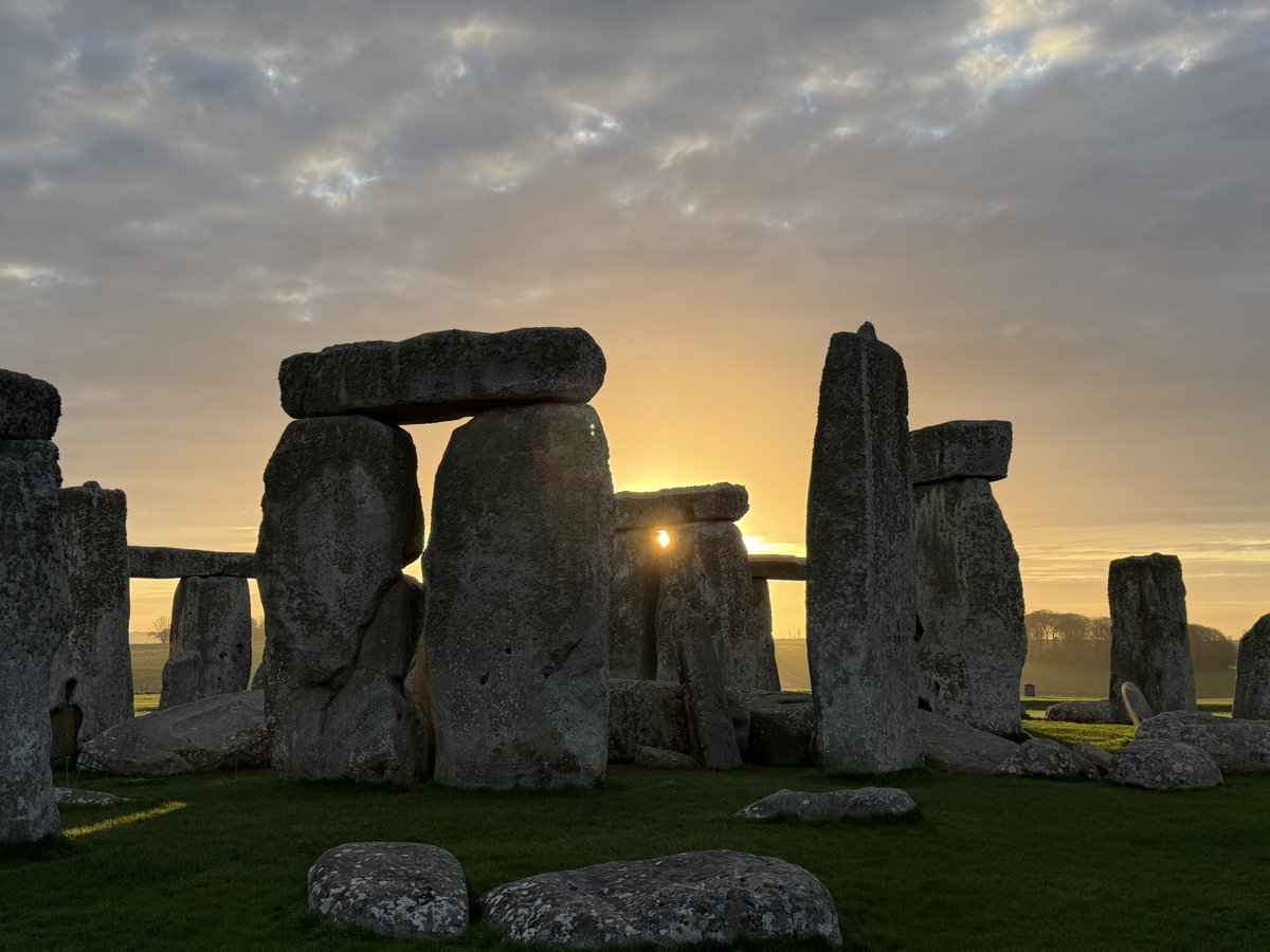 Stonehenge U.K tweet media