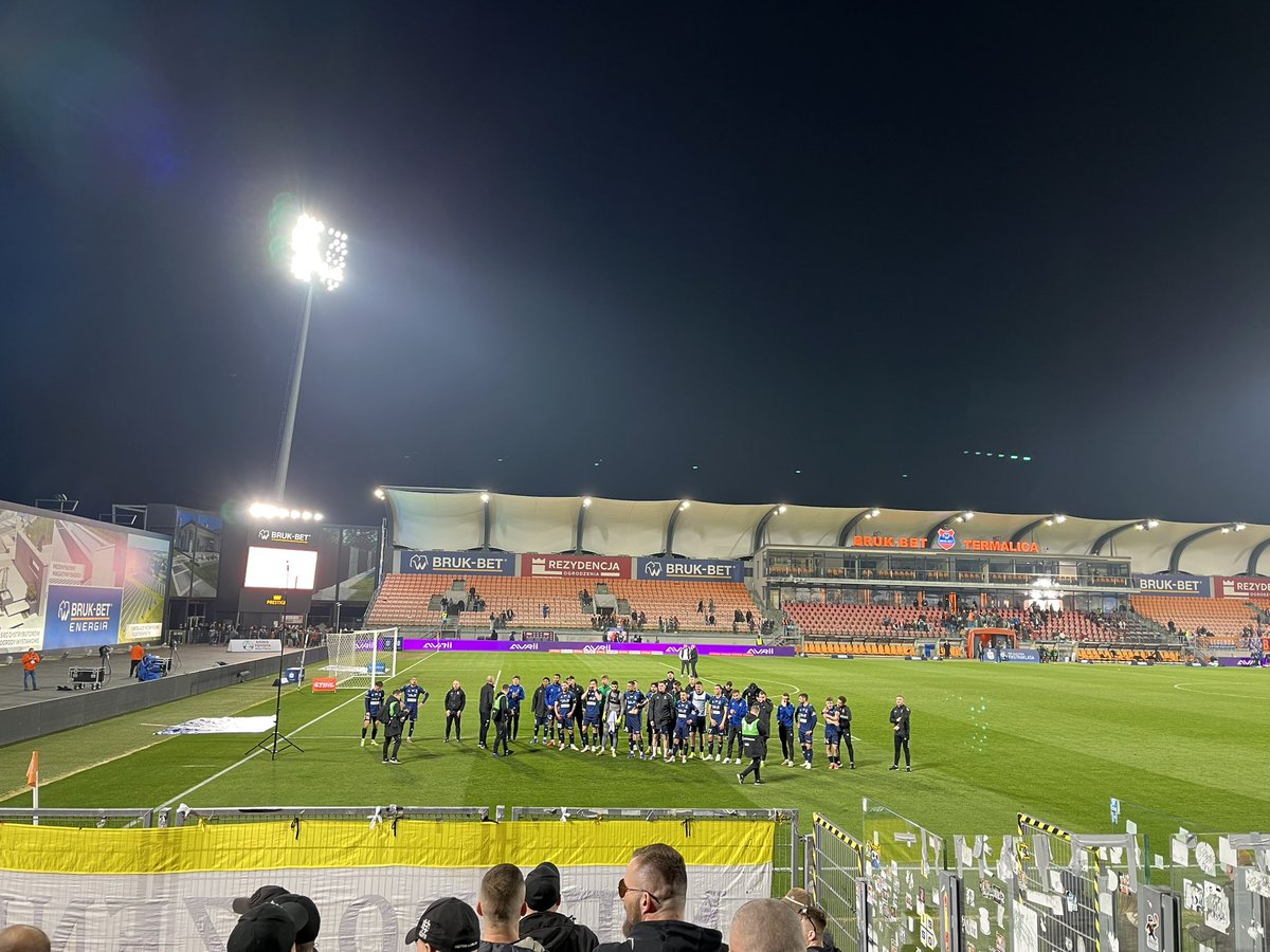 StatsMotor's tweet photo. ✅ Drugi raz od powrotu do @_Ekstraklasa_ Motor Lublin wygrał dwa kolejne mecze wyjazdowe. Poprzednio było to jesienią ubiegłego sezonu - Piast 3:2 i Zagłębie 2:1 - a teraz znowu Piast i BBT Nieciecza, w obu przypadkach 2:1.

#BBTMOT
#MotorowyTwitter https://t.co/icgBPcINjd