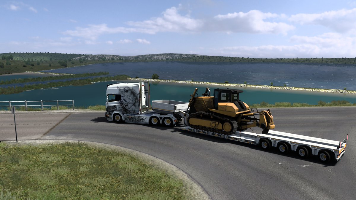 MirkoGTR's tweet photo. My custom build Scania R580 RJL, made for a special transport 📸#EuroTruckSimulator2 #ETS2 #worldoftrucks #ScaniaR580 #V8 #RJLScania #KingOfTheRoad #ScaniaV8 #Scanialover #GunsNRoses #BestCommunityEver @SCSsoftware https://t.co/H7hvO8pE2L