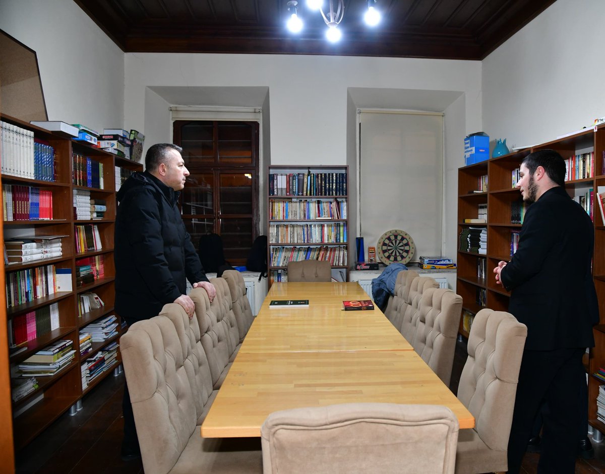 mttbtrabzon's tweet photo. Trabzon Valimiz Sayın Tahir Şahin ile il binamızda sahur programında bir araya geldik.

Sayın Valimize sahur programımıza teşriflerinden dolayı teşekkürlerimizi arz ediyoruz. https://t.co/Iiv2Z4zojZ