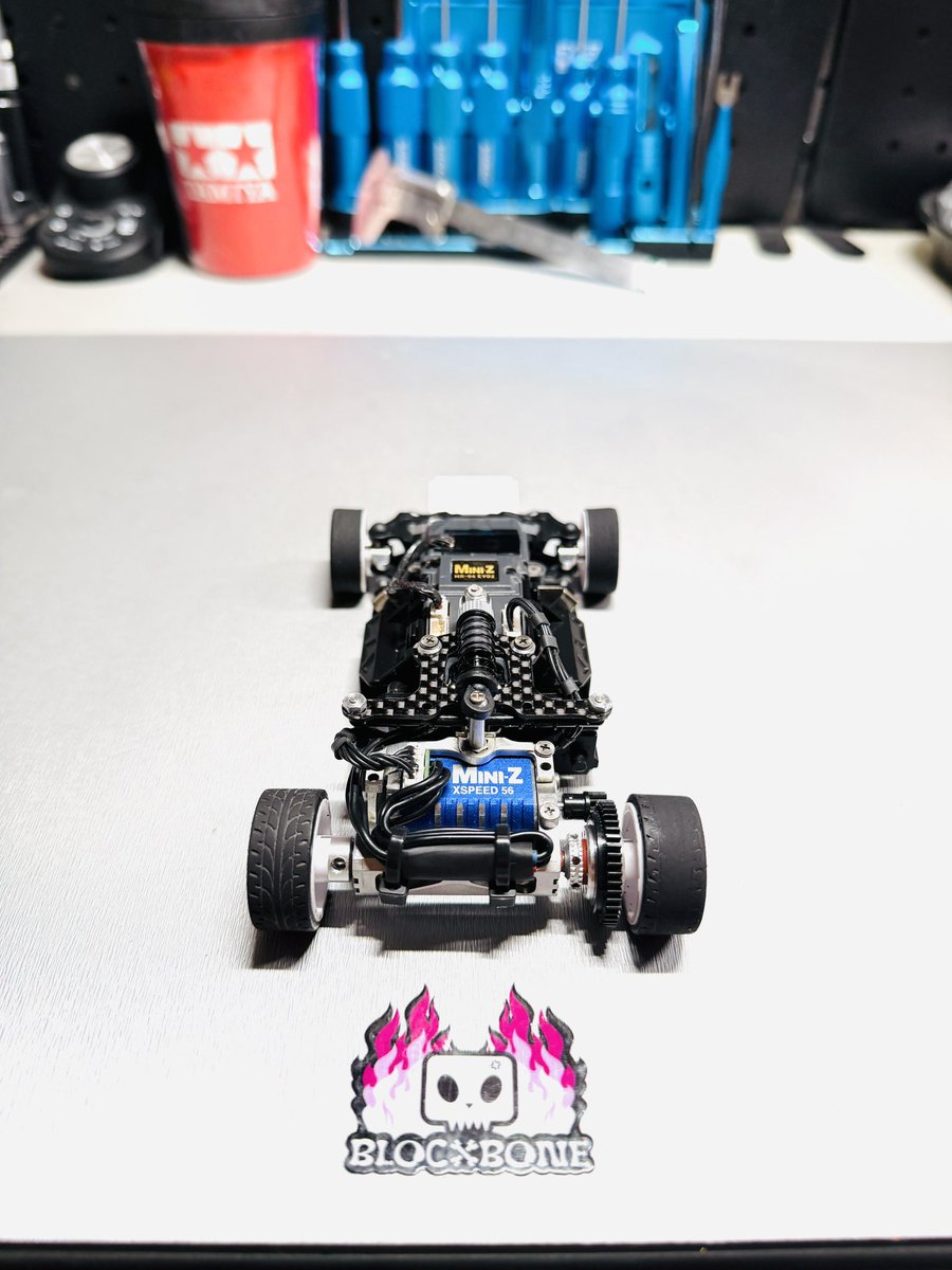 MU7j4's tweet photo. The late-stage MR03 accessories have me super excited! 🔥 With the new racing rule changes, this setup might just be the perfect combo! #MiniZ #MR03 #MR04#WTouring#GT https://t.co/3YgBRc00VE