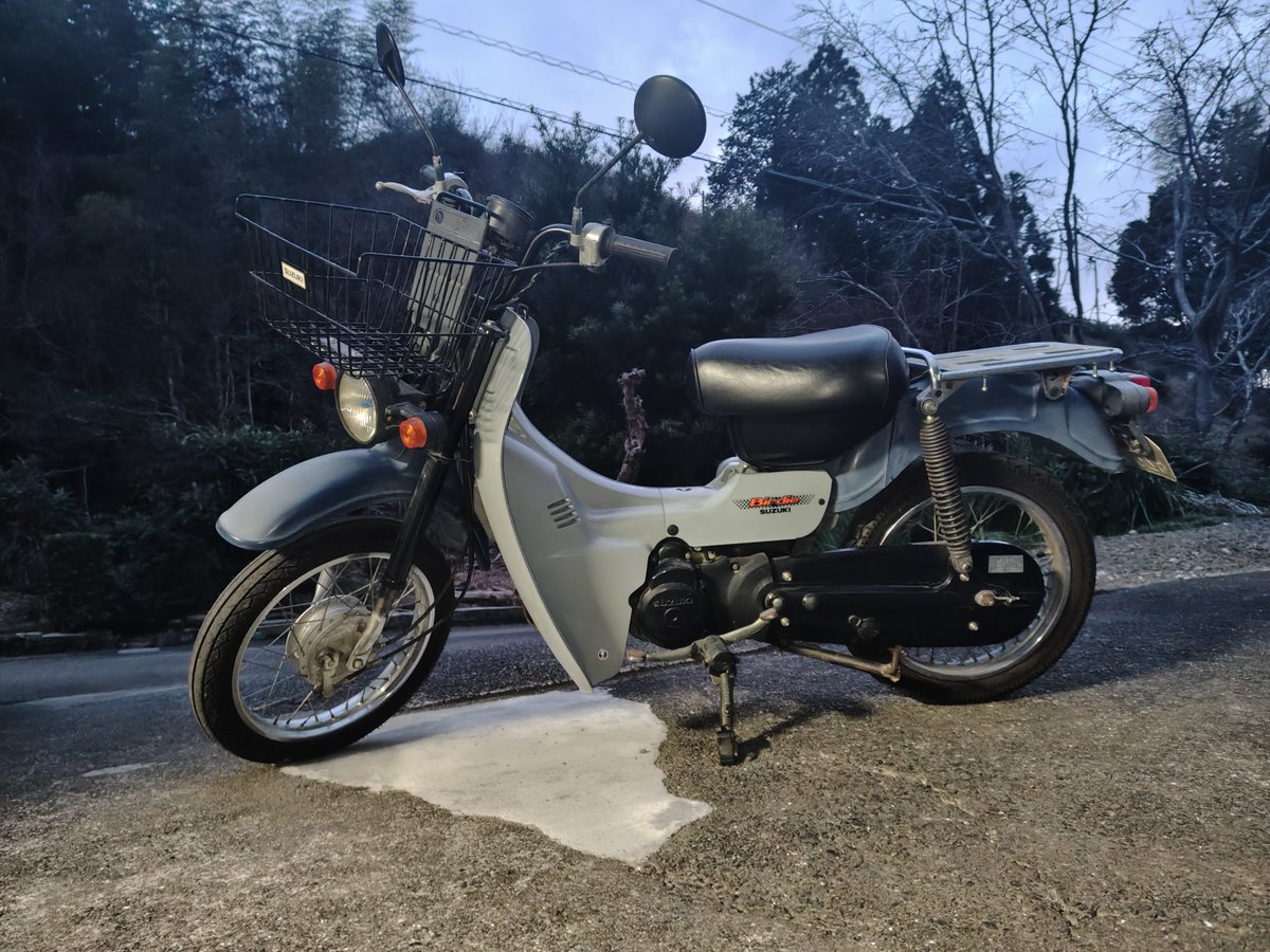 Mars05707829's tweet photo. バーディ50を仕事場の若い衆に譲渡！
そして、WR125Rを向かい入れました

春野町までならしで160キロ…

お尻痛いです(｡>﹏<｡)

#WR125R
#レッドバロン掛川
#YAMAHA
#春野町
#アクティ森 https://t.co/cEMMmvJLvG