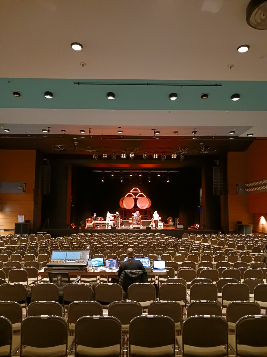 MasamitsuT's tweet photo. Danke schön Trier!

14.03.2026 Infinity TOUR

#kokubu #trier #shamisen #三味線 #津軽三味線 https://t.co/m0aWWrHdRx