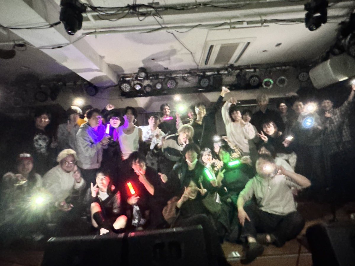 よしの tweet media