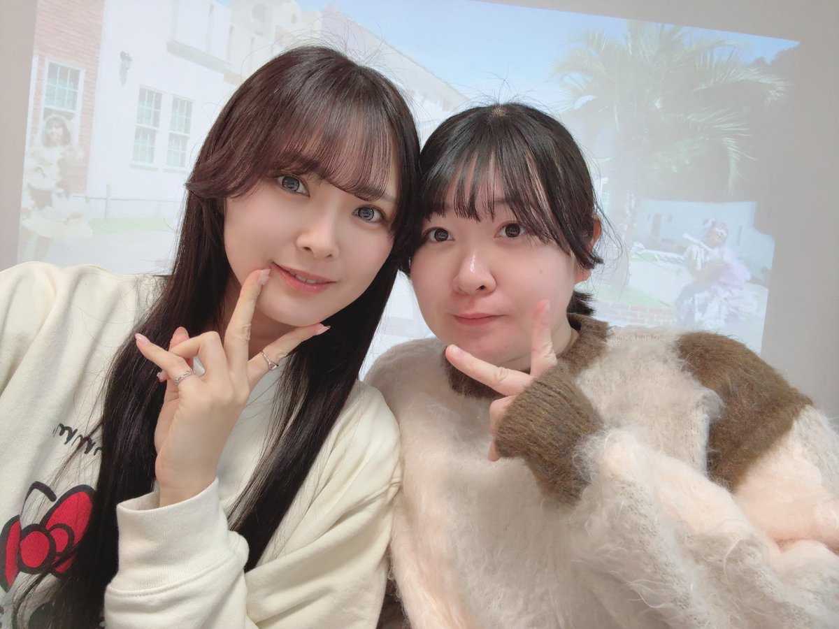 るりちあ tweet media
