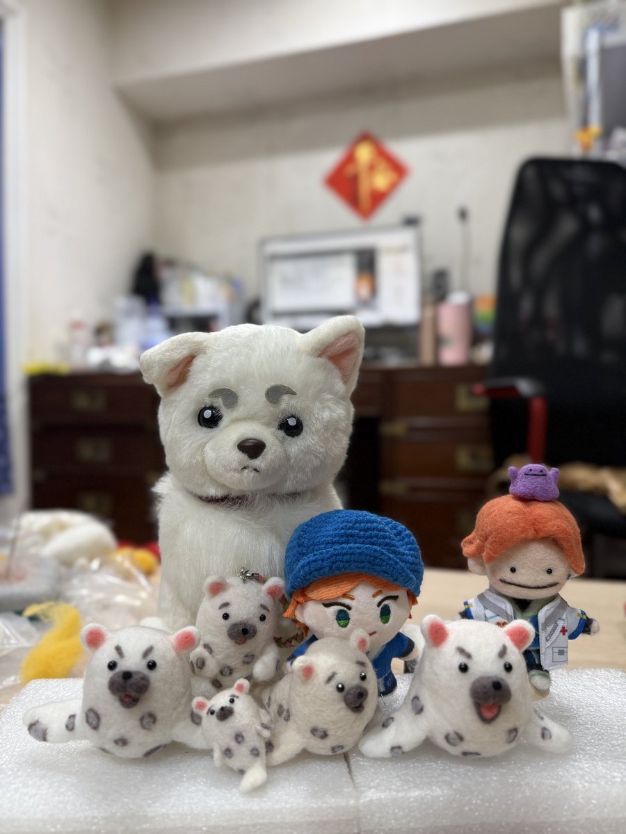 Ruby_ACNG's tweet photo. @LT6760438676907 耶✌️朋友兼學生的豹肝來了
謝謝阿麵的教學☺️

附上自己的成品單獨照，
還有多一隻多年前領養的白色生物🤭
邊「用點心」做作品的照片😆 https://t.co/I5SZf9Hzzt