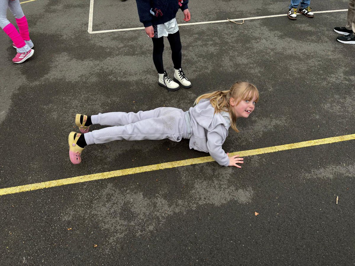 MoorfieldPrim tweet media