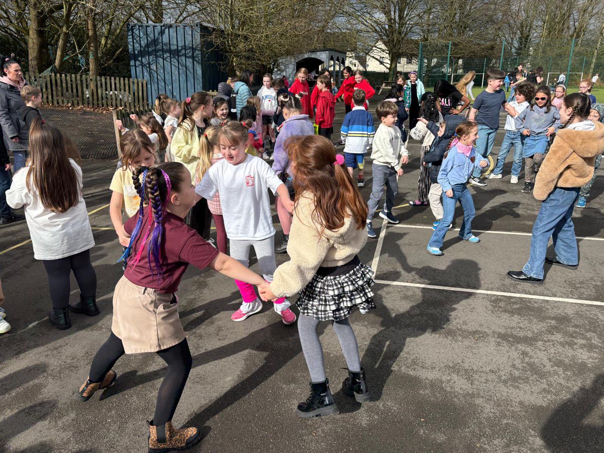 MoorfieldPrim tweet media