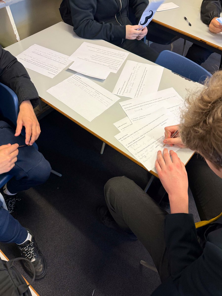 Miss Winter tweet media