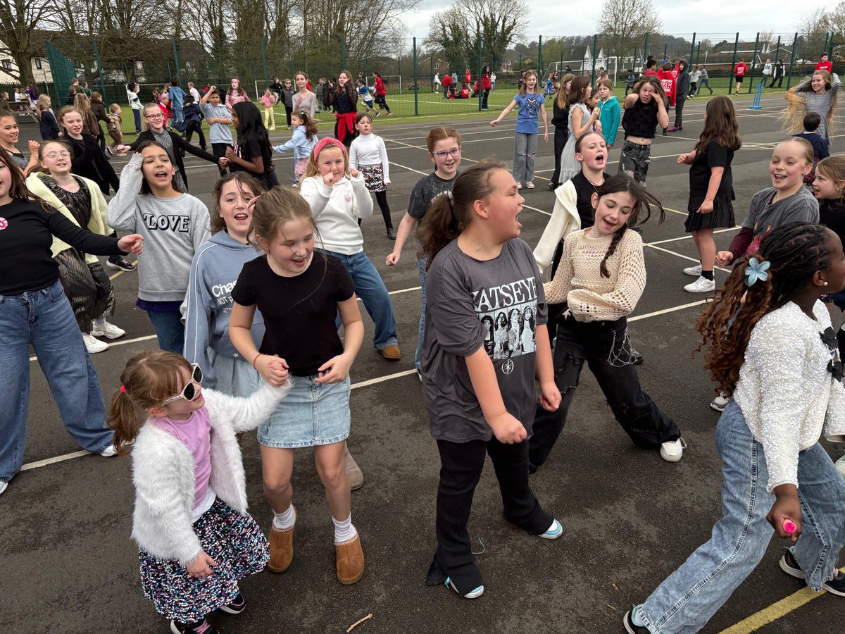 MoorfieldPrim tweet media