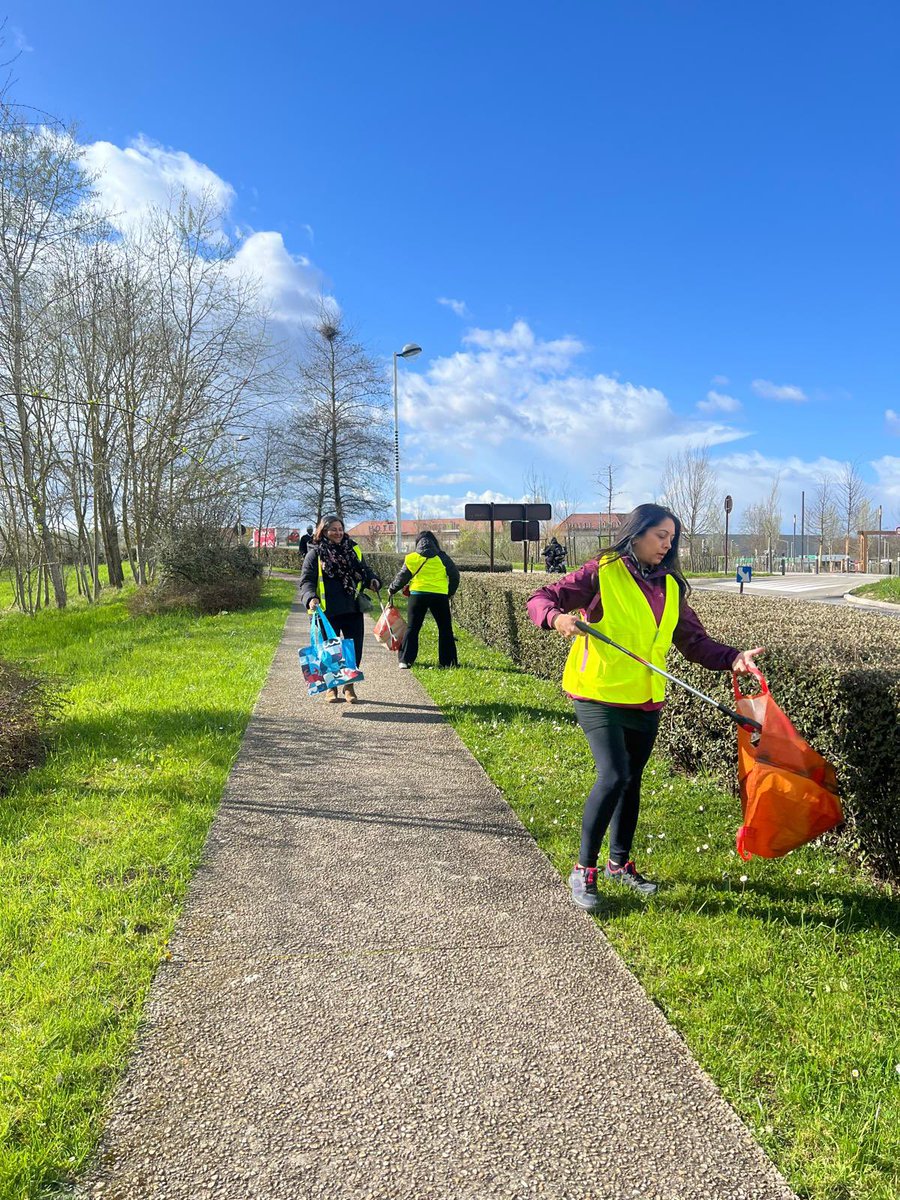 BAPS Mandir Swaminarayan Hindou de Paris tweet media