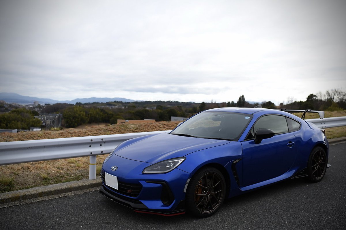 Pleiades555RA's tweet photo. 今日は曇り空やったけど、
俺の心は青空(WRブルー)やった。
#BRZ #ZD8 #TypeRA https://t.co/9lA4Hdwe0Y