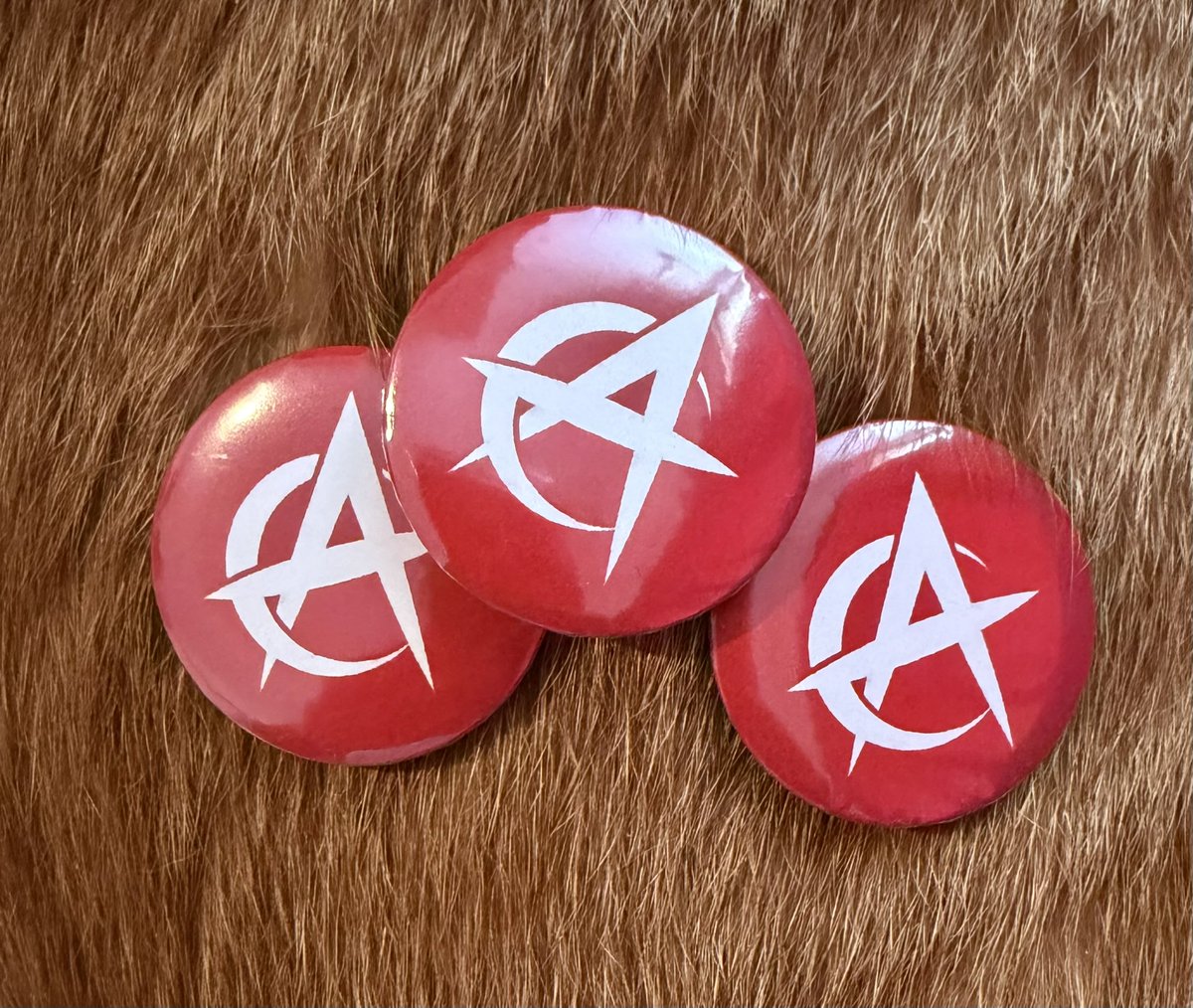 mobychomki's tweet photo. ATEEZ IN KL FREEBIES - 22 MARCH 2026

🌼 Drawstring pouch bag 
🌼 Custom mini notebook
🌼 Button badge

Not sure what time I’ll be there since I have yet to sort out my ticket but I’ll be passing this around randomly 💕

#pasarATEEZ #ATEEZinKL #ATEEZinMY #ATEEZ #ATINY
#IYFinKL https://t.co/CgfqZHBHj0
