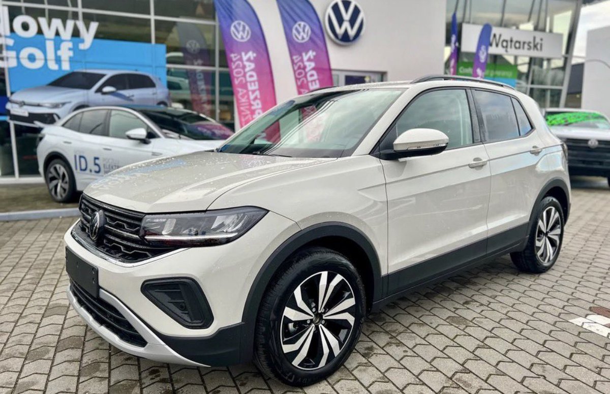 GallusWen tweet media