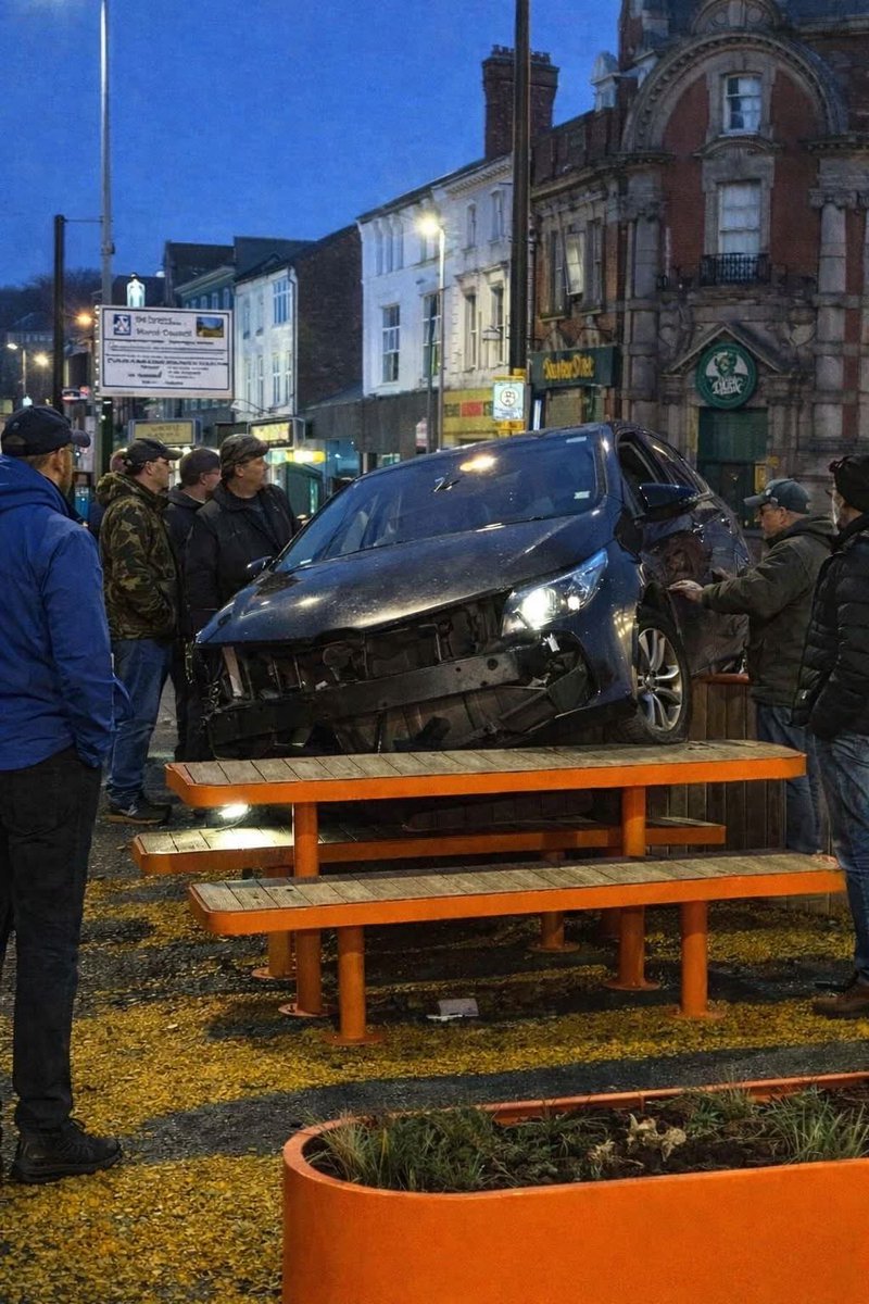 Andrew Mason tweet media