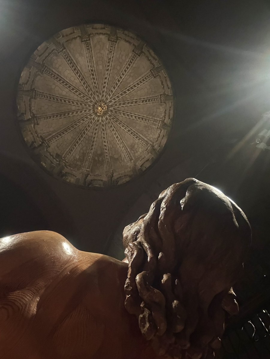 Las Edades del Hombre tweet media